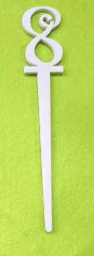 Fehér fa beszuros vidám számok	1 db/csomag	18x3cm vastagság 3mm