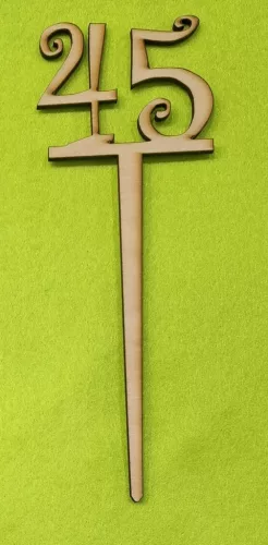 	Natúr fa beszuros vidám számok	1 db/csomag	18x6,5cm vastagság 3mm