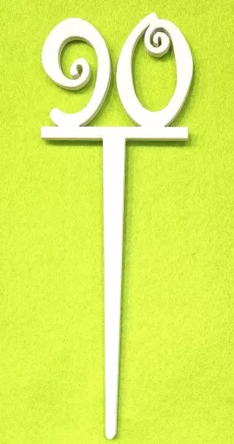 Fehér  fa beszuros 90 vidám szám 	1db/csomag	18x6,5cm vastagság 3mm