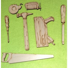   Natúr Asztalos szett	1szett	Gyalu 9,5x6 fűrész 16,5x3,5kalapács12x5 csavarhúzó 8,5x1,2 centi 4x3  cm vastagság 3 mm			