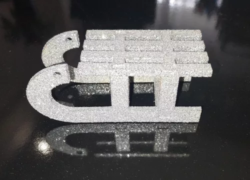 Ezüst csillámos,fa alapú HDF(nem tömörfa)   3 d szánkó	1db 10x4cm 