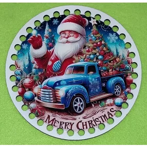   15cm Horgolható nyomtatott fa Kopogtató közép  7mm lyukkal Télapó kék autóval Merry Christmas felirattal	1db	 vastagság 2,5mm	