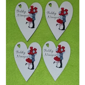   Nyomtatott Fa   Lufis lány Boldog Nőnapot  felirattal	 4db/csomag	6x8,5cm vastagság 3mm	