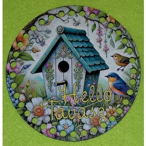   15cm Horgolható nyomtatott fa alap   7mm lyukkal Zöld tetős madáretető Hello Tavasz felirattal	1db/csomag	15cm vastagság 2,5mm