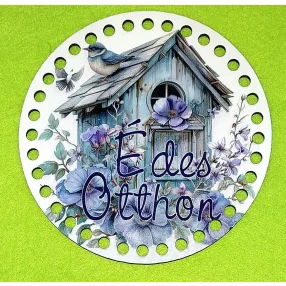   15cm Horgolható nyomtatott fa alap Szürke házikós madáretető ,lilla virággal Édes Otthon   felirattal	7mm lyukkal  1db/csomag	15cm vastagság 3mm	