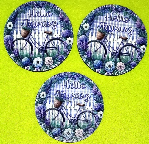 8cm kerek Nyomtatott Fa  Lila kerékpár levendulás háttér Hello Tavasz felirattal 	3db/csomag	8cm vastagság 3mm	
