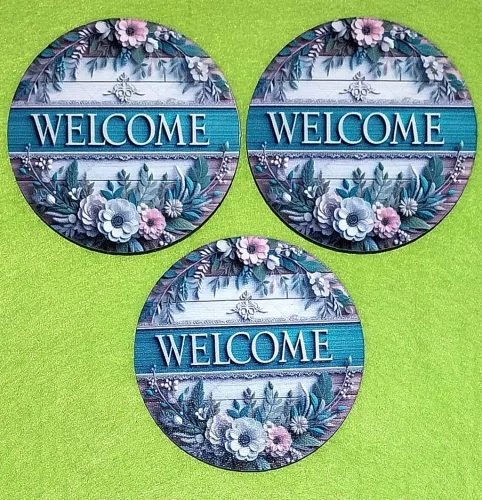 8cm Nyomtatott Fa kerek Barna deszkás háttér Welcome felirattal  	3db/csomag	8cm vastagság 3mm	