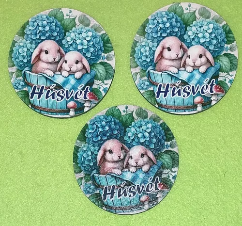 8cm Nyomtatott Fa kerek Két nyuszkó dézsában Húsvét   felirattal	3db/csomag	8cm vastagság 3mm	