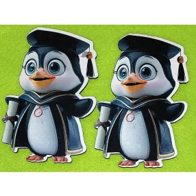   Nyomtatott fa Pingvin fióka   ballagási köntösben és sapkában 	2db/csomag	8,5x11,5cm vastagság 2,5mm	