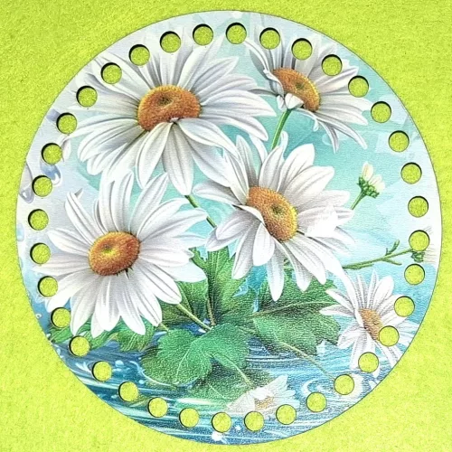 15cm Horgolható nyomtatott fa alap 7 mm lyukkal Margarétás	1db	15cm vastagság 2,5mm	