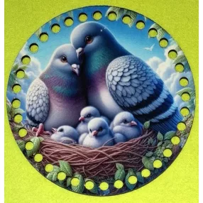   	15cm Horgolható nyomtatott fa alap 7 mm lyukkal Galambpár fiókákkal  	1db	15cm vastagság 2,5mm	