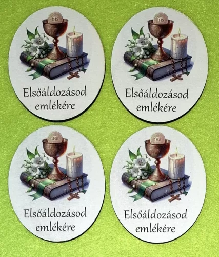 Nyomtatott ovál tábla általános Elsőáldozásod emlékére  felirattal	4db	6,5x7,5cm vastagság 2,5mm	