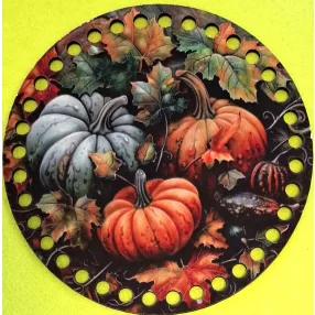   15cm Horgolható nyomtatott fa alap  Tökök  levelek között 7mm lyukkal	1db	15cm vastagság 2,5mm	