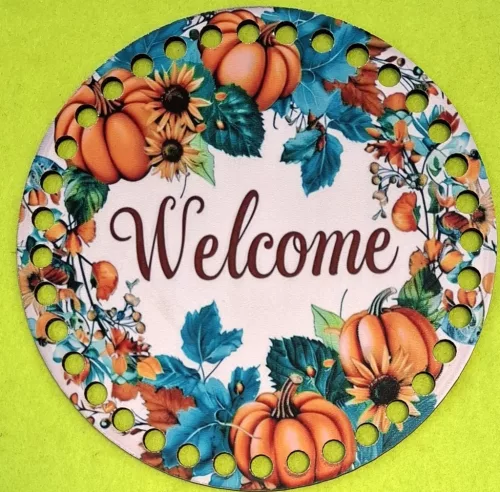 15cm Horgolható nyomtatott fa alap Tök koszorú Welcome felirattal 7mm lyukkal	1db	15cm vastagság 2,5mm	