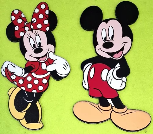 Nyomtatott fa alapú HDF(nem tömörfa) alapú HDF lemez (nem tömör fa)  nagy  Mickey és Minnie piros	1szett	18cm magas vastagság 2,5mm	