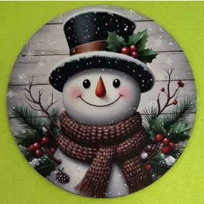  Nyomtatott kerek kopogtató közép Hóember deszkás háttér 	1db	15cm vastagság 2,5mm	