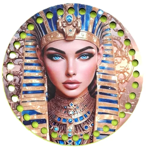 15cm Horgolható nyomtatott fa alap Egyiptomi királynő 7mm lyukkal	1db	15cm vastagság 2,5mm	