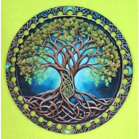   15cm Horgolható nyomtatott fa alap 7mm lyukka Életfa zöldes	1db	15cm vastagság 2,5mm				