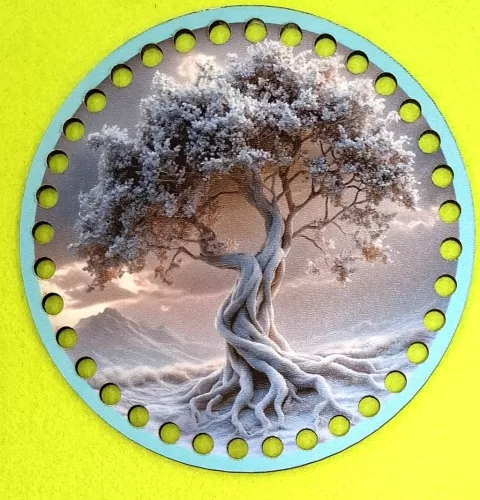 NYOM1653	15cm Horgolható nyomtatott fa alap 7mm lyukka Életfa fehér	1db	15cm vastagság 2,5mm	