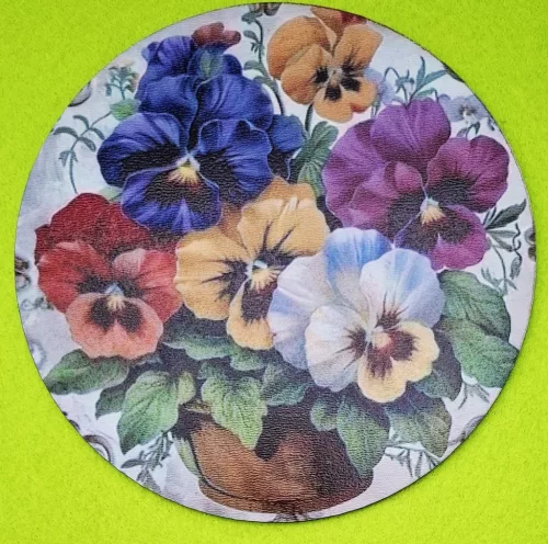 Nyomtatott kerek kopogtató közép Vegyes színű ,fa alapú HDF(nem tömörfa)  árvácska cserépben 	1db	15cm vastagság 2,5mm	