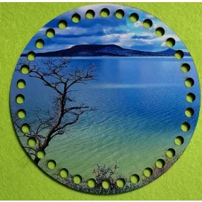   15cm Horgolható nyomtatott fa alap 7 mm lyukkal   Balaton Fonyód 1	1db/csomag	15cm vastagság 2,5mm	