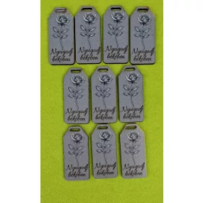   Nyomtatott fa Biléta tábla márvány háttér ,rózsával Nyugodj békében felirattal 	10db/csomag	5,5x2,5cm vastagság 2,5mm	