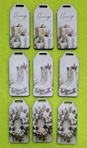  Nyomtatott ,fa alapú HDF(nem tömörfa) Karácsonyi biléta kísérő tábla  vastagság 2,5mm	9db/csomag	5,5x2,5cm vastagság 2,5mm	