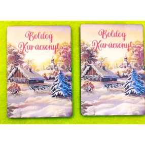   7x10 cm téglalap    Nyomtatott Havas táj házikoval Boldog karácsonyt piros felirattal 	2db/ csomag 	 