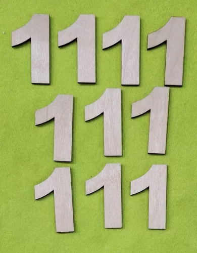 Natúr fa számok 1-es	10 db/csomag	5cm vastagság 3mm