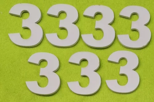 Fehér fa számok 3-as	7 db/csomag	5cm vastagság 3mm