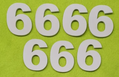 Fehér fa számok  6-os	7 db/csomag	5cm vastagság 3mm