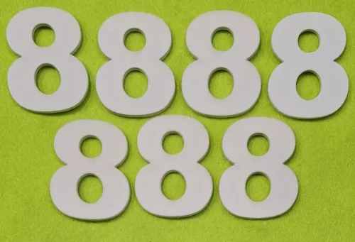Fehér  fa számok 8-as	7 db/csomag	5cm vastagság 3mm