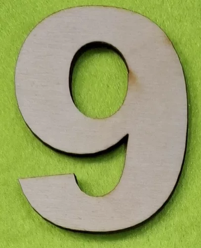 Natúr fa számok 9-es 1db	10cm vastagság 3mm