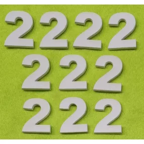 Fehér fa számok 2-es	10 db/csomag	3cm vastagság 3mm