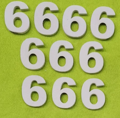 Fehér  fa számok 6-os	10 db/csomag	3cm vastagság 3mm