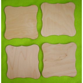  Natúr fa  alátét csipkés	4db/csomag	13x13cm  