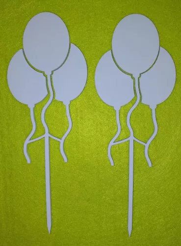 Világoskék  színű ,nyír rétegelt lemez Lufis   beszúrós dísz	2db 	7x18,5cm 
