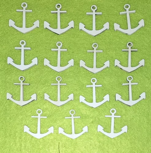 Fehér fa vasmacska	14db/csomag	3x3cm  