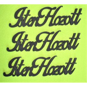  Fekete fa isten hozott	3db/csomag	15x5cm 