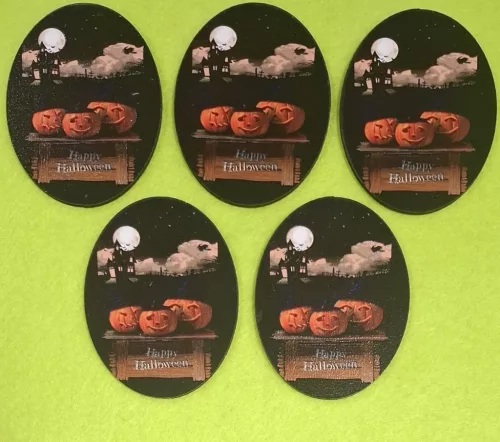 7cm Ovális Nyomtatott fa  tábla Happy halloween 3db tökkel 	5db/csomag	 