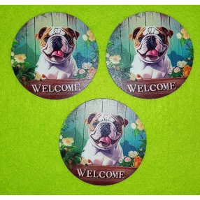   Nyomtatott Fa  8cm kör Angol buldog Welcome felirattal	3db/csomag	8cm 