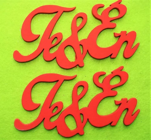  Piros színű , fa  alapú HDF(nem tömörfa)   Te & én 2db/csomag 	12x6,5cm 