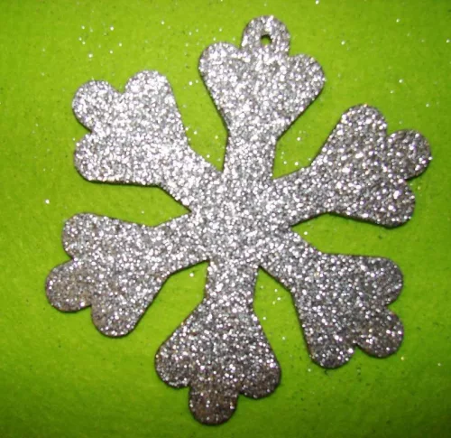 Ezüst csillámos,fa alapú HDF(nem tömörfa)   hókristály	1db	13x15cm 