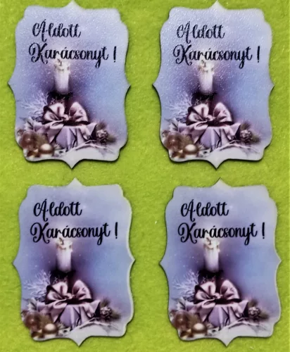 8x 6cm Nyomtatott fa Áldott  karácsonyt !  felirattal arany  masnival egy  gyertyával 	4db/csomag	