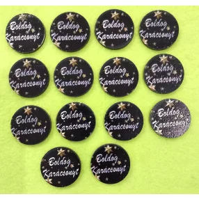   Nyomtatott Fa Kicsi  Fekete háttérrel  Boldog karácsonyt felirattal 	14db/csomag	3cm 