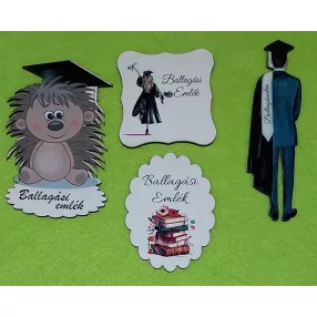 Nyomtatott ballagási táblák, figurák
