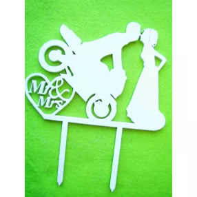   Fehér színű ,fa  alapú HDF(nem tömörfa)  beszúrós dísz MR & MRS Motoros	 	14,5x17cm 