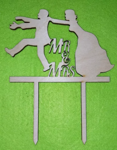 Natúr,nyír rétegelt lemez beszúrós dísz MR & MRS Menekülő vőlegény	 	13x16cm 
