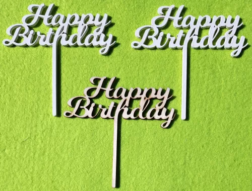  Fehér és natúr színü   ,Nyír rétegelt lemeznatúr ,Natúr,nyír rétegelt lemez  fa   Happy Birthday	 3db/ csomag	11x11cm