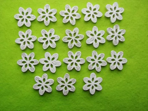 Fehér fa virág	14db/csomag	2,5x2,5cm 